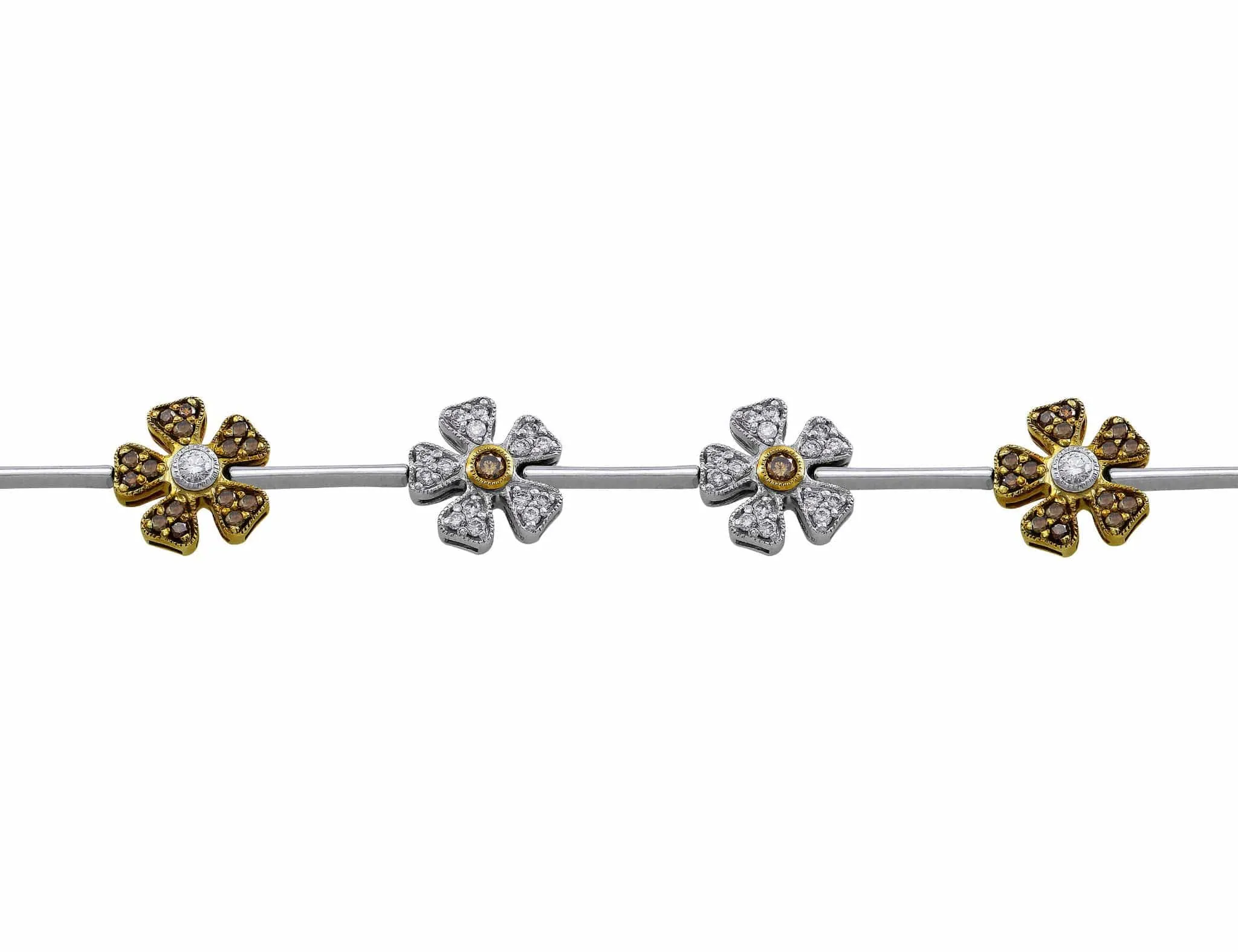 18kt White Gold Flower Diamond Bracelet