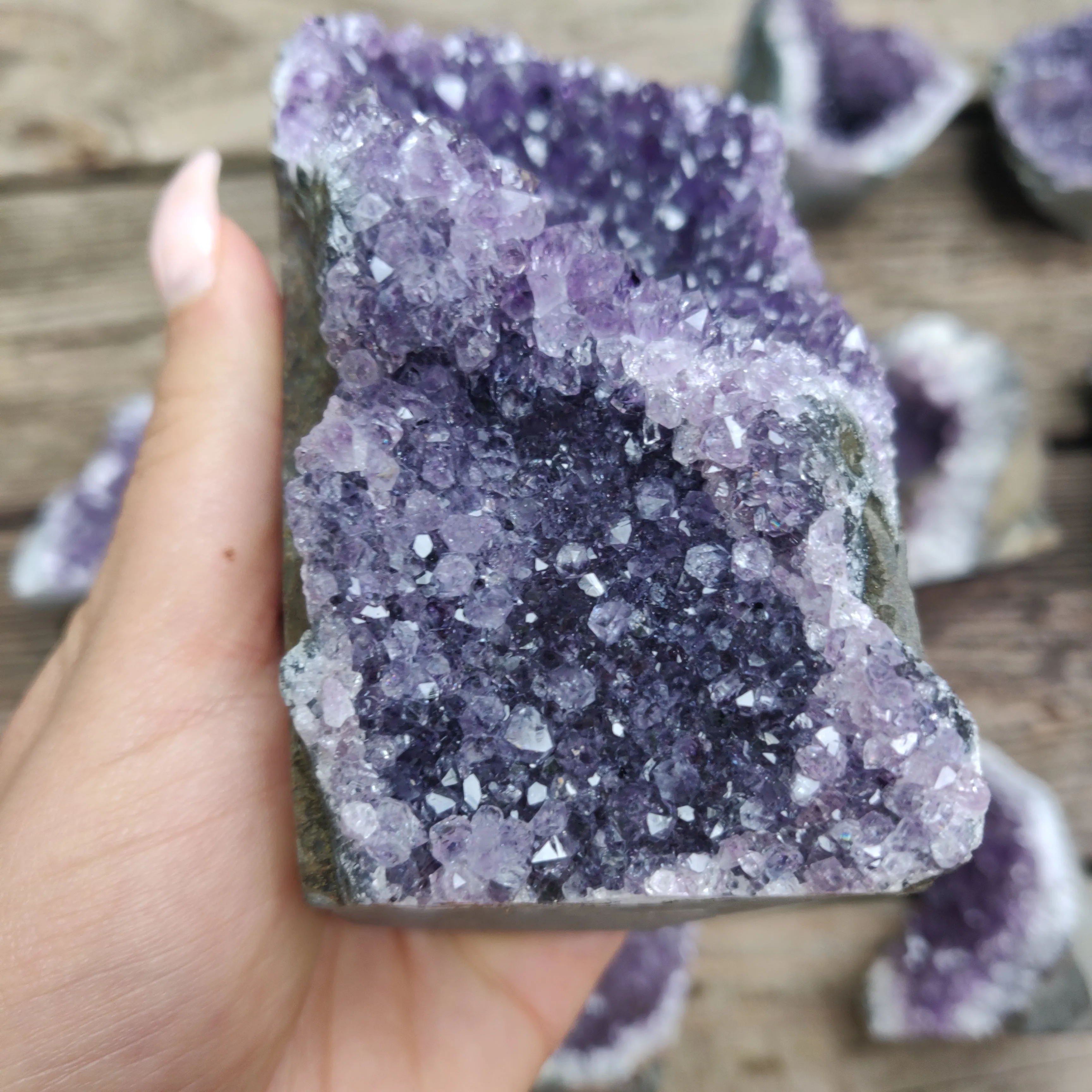 Amethyst Geode Free Form, Cut Base (#31)