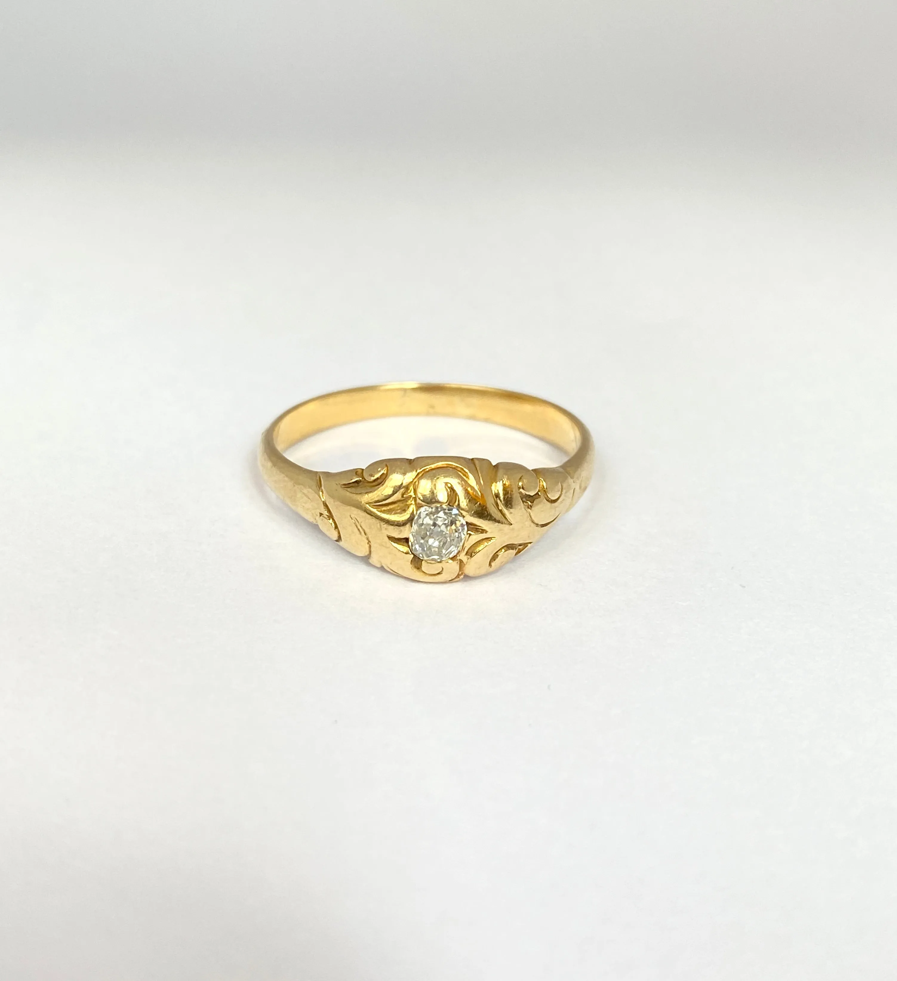 Antique, 18ct Gold, Old Mine Cut, Diamond Gypsy Solitaire Ring, 3,32g