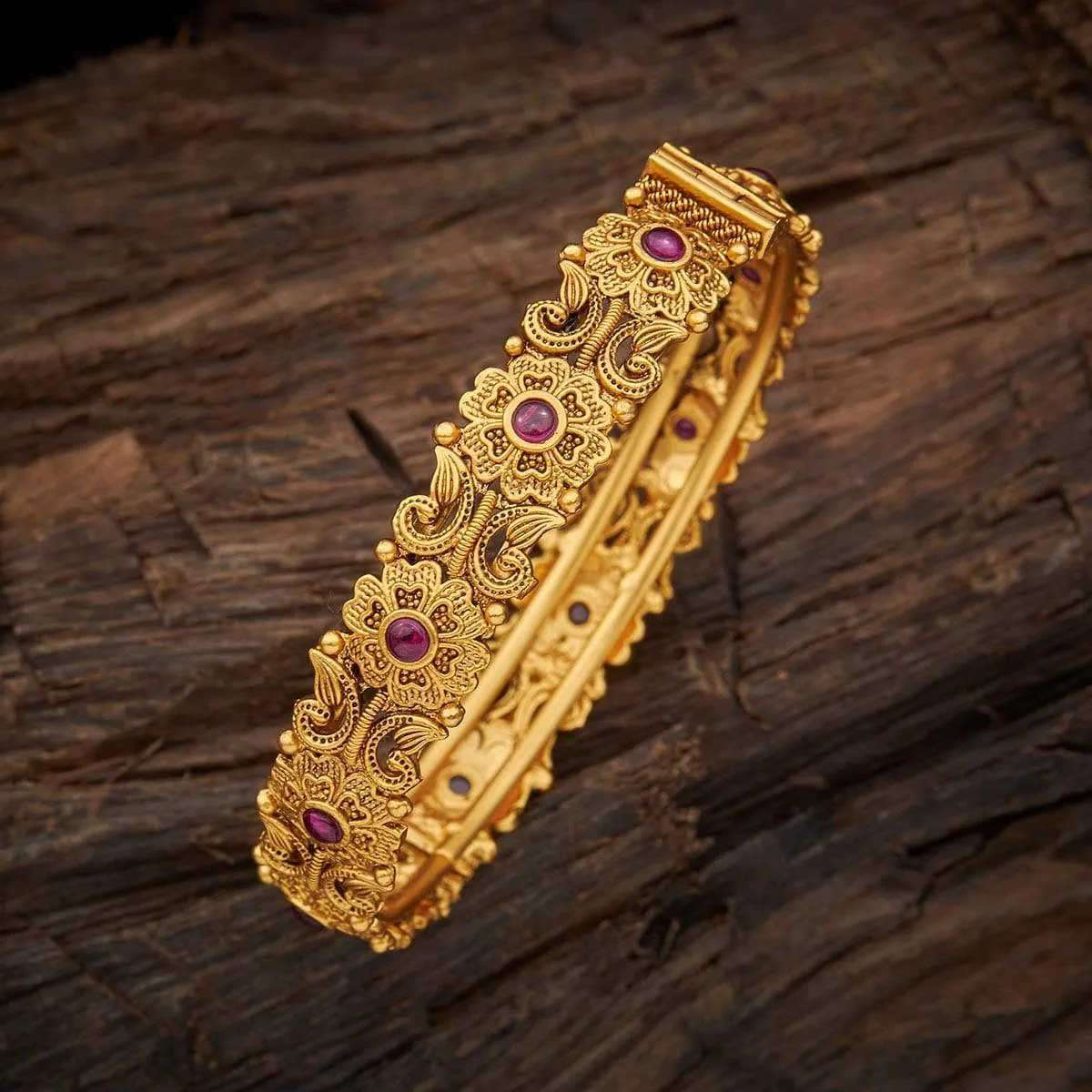 Antique Bangle 136289