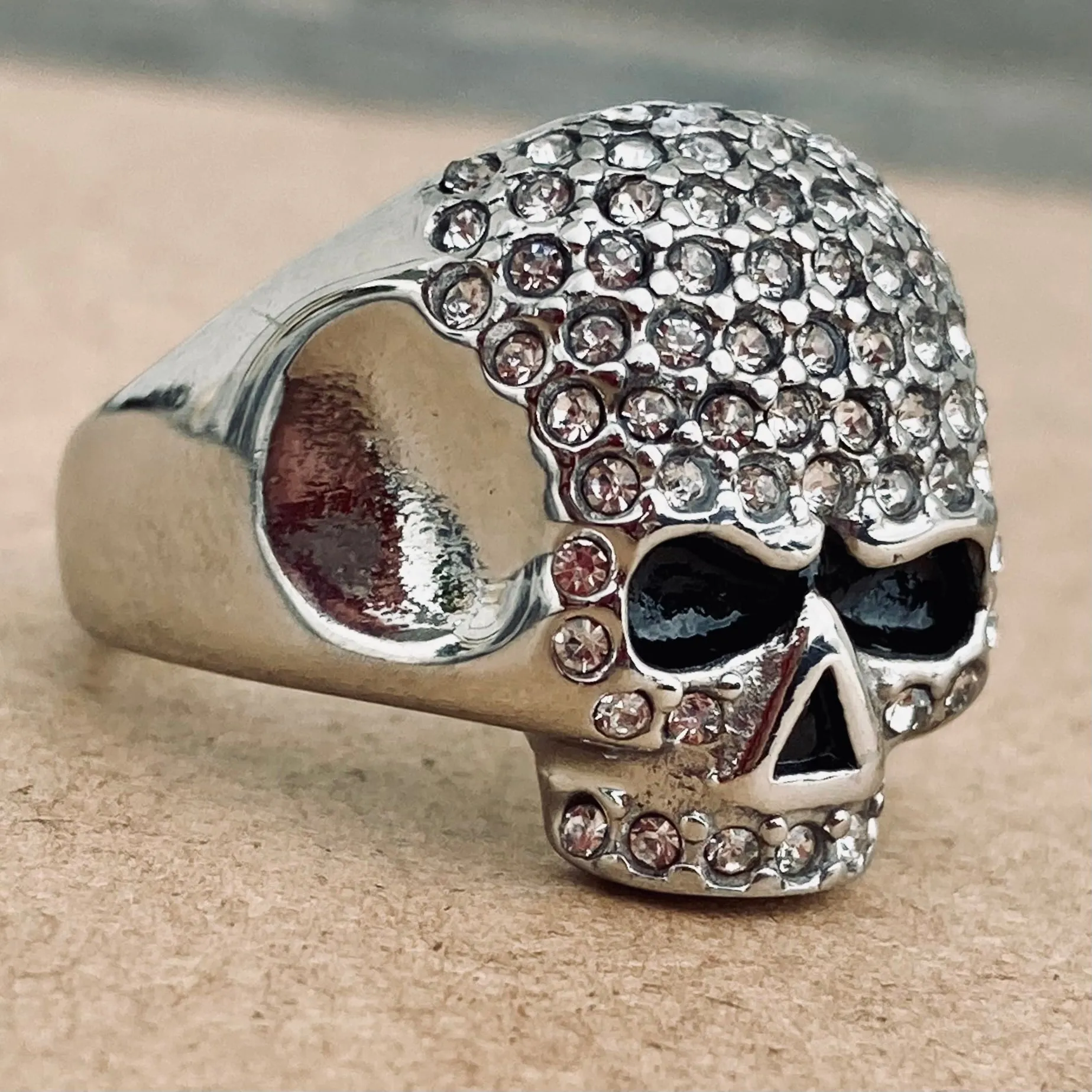 Bling Skull Ring - White - R48