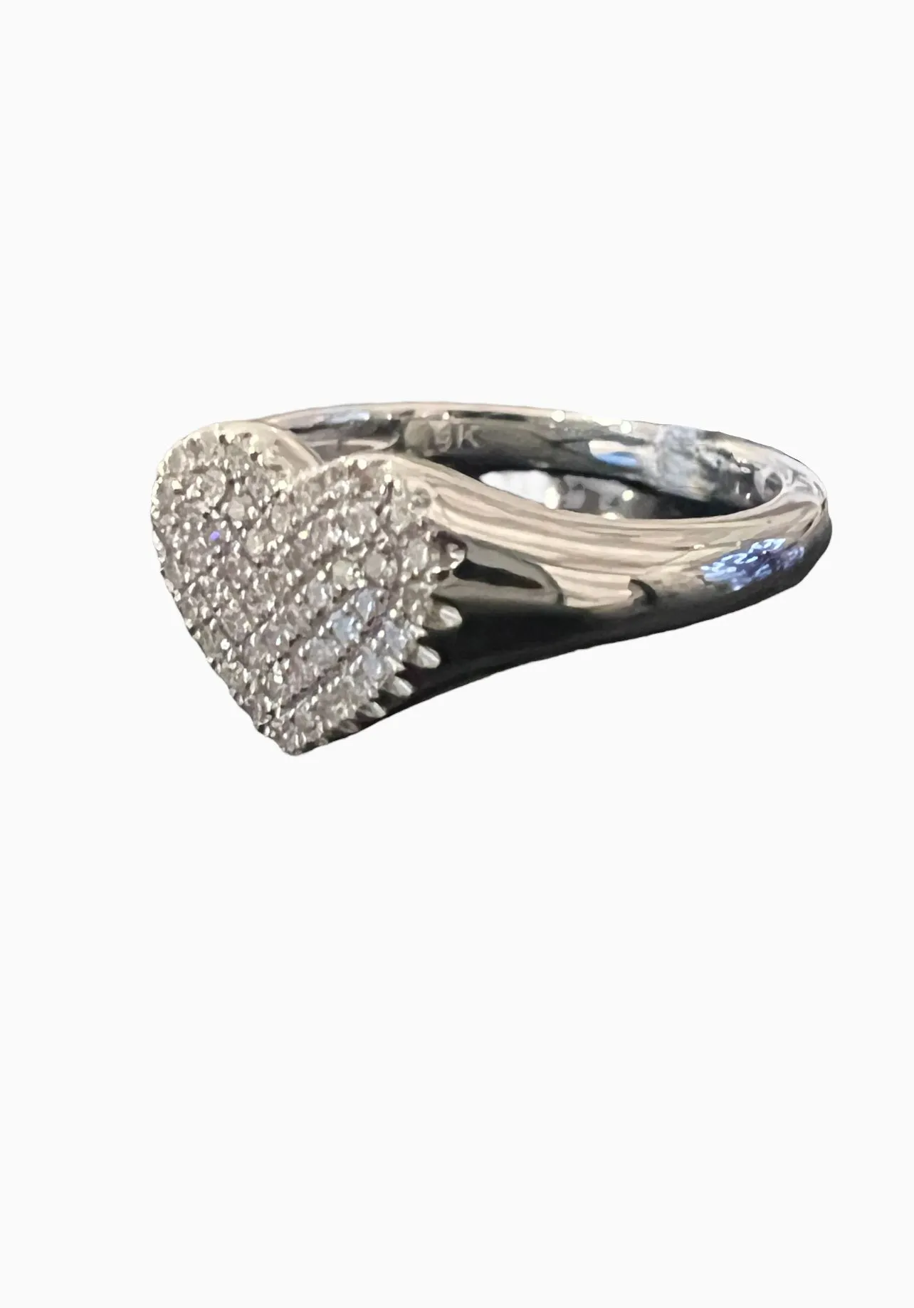 Diamond heart ring