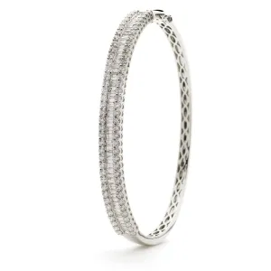 DIAMOND IN & OUT BANGLE IN 18K WHITE GOLD