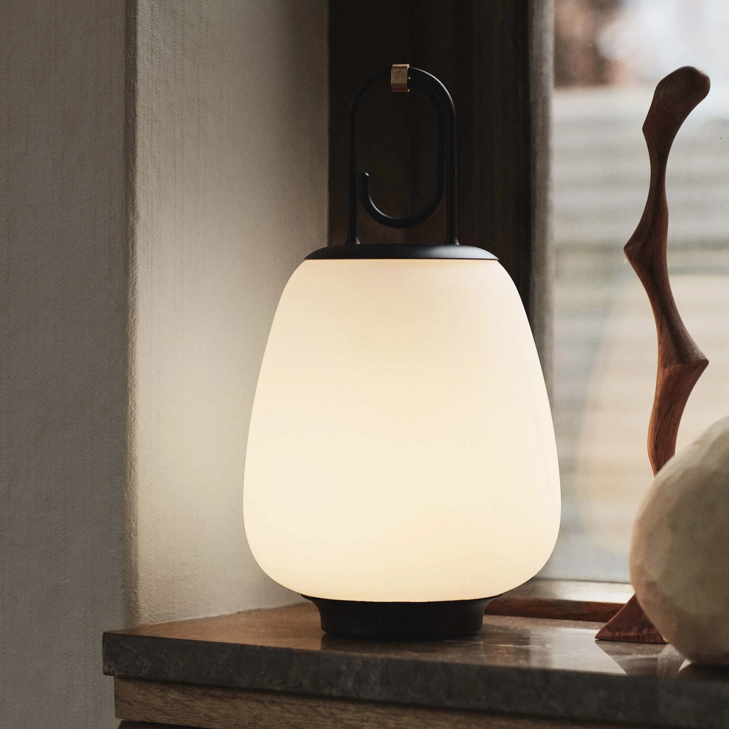 Lucca Portable Lamp SC51